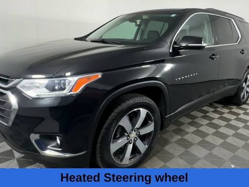 Used 2020 Chevrolet Traverse LT w/ LT Premium Package AWD/4WD image 6