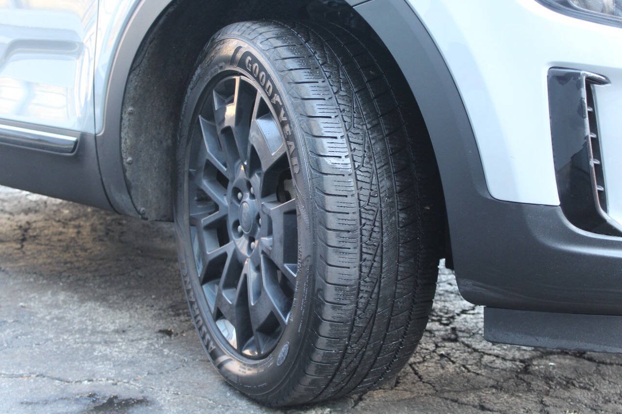Used 2021 Kia Telluride EX w/ EX Premium Package AWD/4WD image 30
