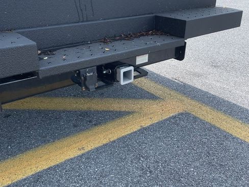 New 2024 Chevrolet Express 3500 w/ Power Convenience Package image 11