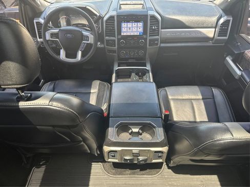 Used 2019 Ford F450 Lariat w/ Lariat Ultimate Package AWD/4WD image 17
