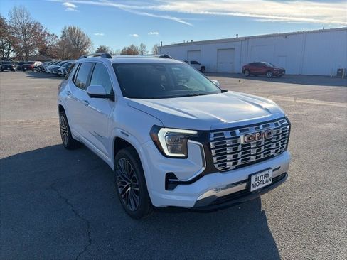 New 2026 GMC Terrain Denali image 8