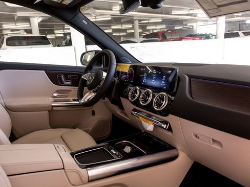 New 2026 Mercedes-Benz GLA 250 image 28