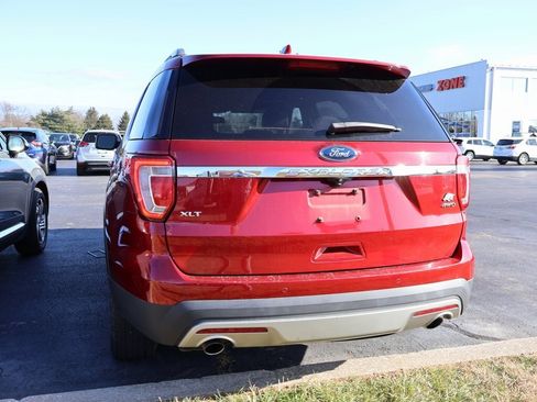Used 2017 Ford Explorer XLT w/ Equipment Group 202A image 19