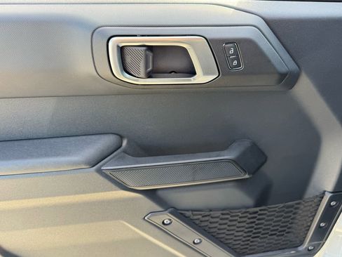 New 2026 Ford Bronco Big Bend w/ Black Diamond Package image 9