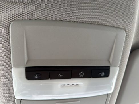 Used 2024 Nissan Rogue S AWD/4WD image 13