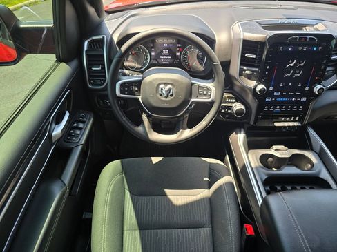 Used 2024 RAM 1500 Big Horn AWD/4WD image 19