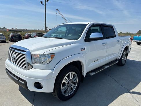 Used 2012 Toyota Tundra Limited w/ Memory Pkg image 9