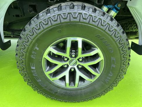 Used 2017 Ford F150 Raptor w/ Equipment Group 801A Mid AWD/4WD image 15