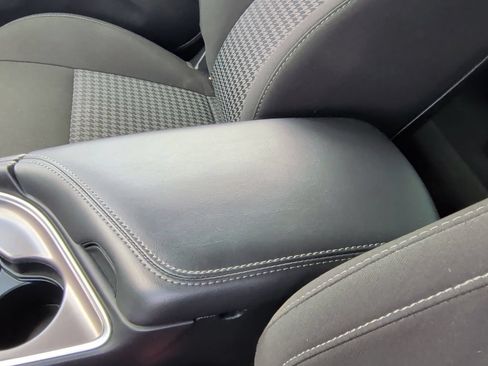 Used 2021 Dodge Challenger R/T Scat Pack RWD image 30