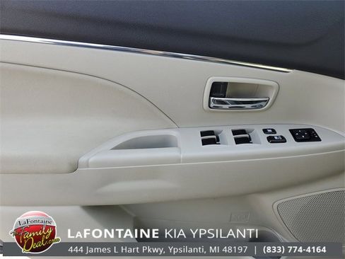 Used 2021 Mitsubishi Outlander Sport SE image 12