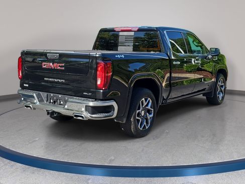 Used 2024 GMC Sierra 1500 SLT w/ SLT Premium Plus Package AWD/4WD image 5