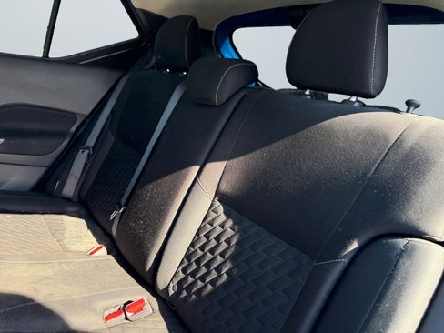 Used 2021 Nissan Kicks S image 14