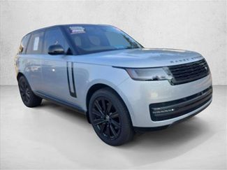 Used 2025 Land Rover Range Rover SE AWD/4WD video 3