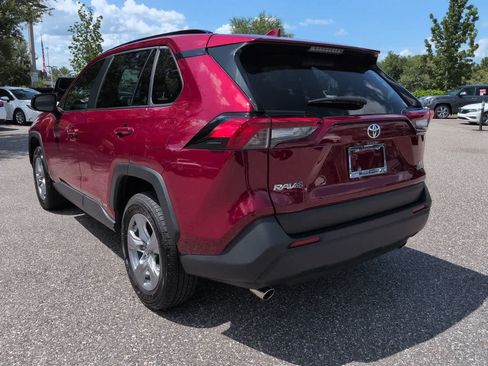 Certified 2025 Toyota RAV4 LE AWD/4WD image 4
