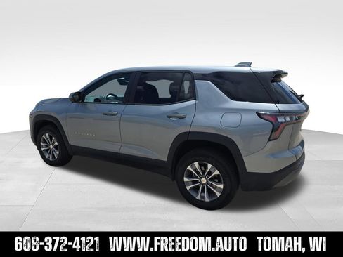 Used 2026 Chevrolet Equinox LT AWD/4WD image 5