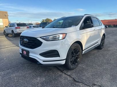 Used 2023 Ford Edge SE w/ Black Appearance Package