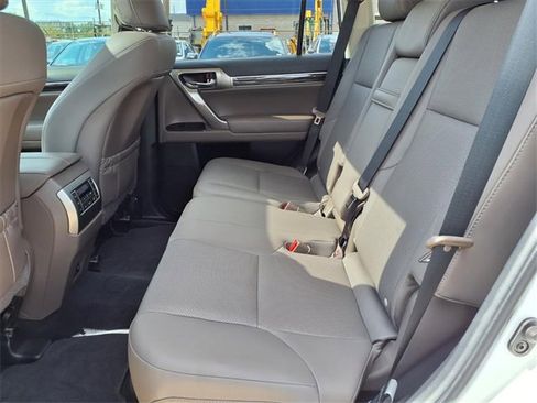 Used 2021 Lexus GX 460 Premium image 9