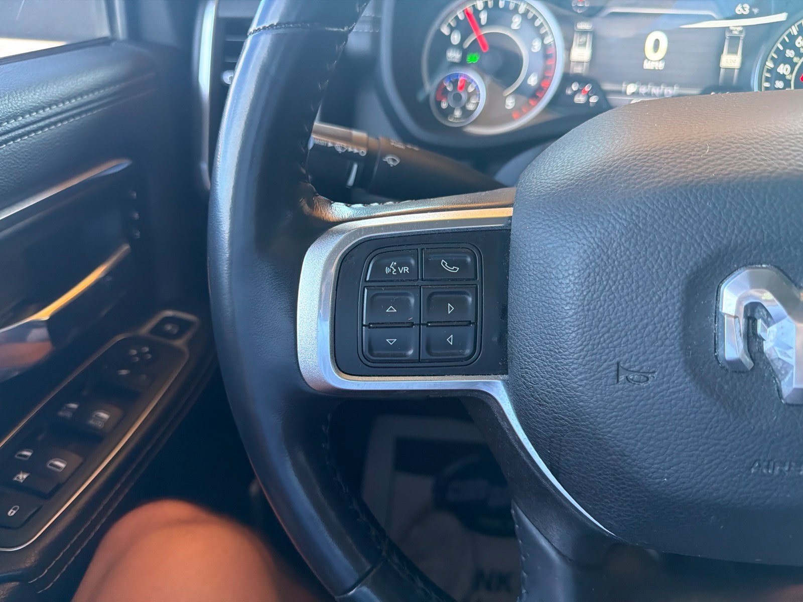 Used 2022 RAM 2500 Laramie AWD/4WD image 14
