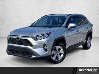 Used 2021 Toyota RAV4 XLE w/ Convenience Package video 1