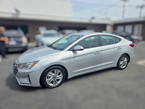 Used 2019 Hyundai Elantra SEL FWD image 2