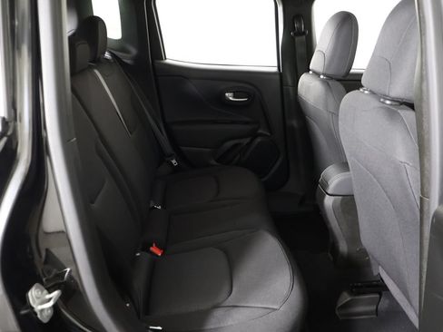 Used 2023 Jeep Renegade Latitude AWD/4WD image 32