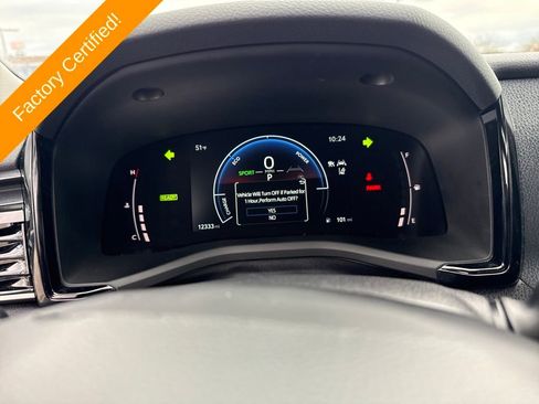 Used 2025 Toyota Camry LE image 18