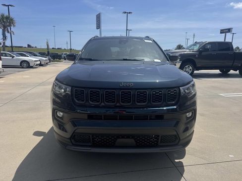 New 2026 Jeep Compass Latitude image 2