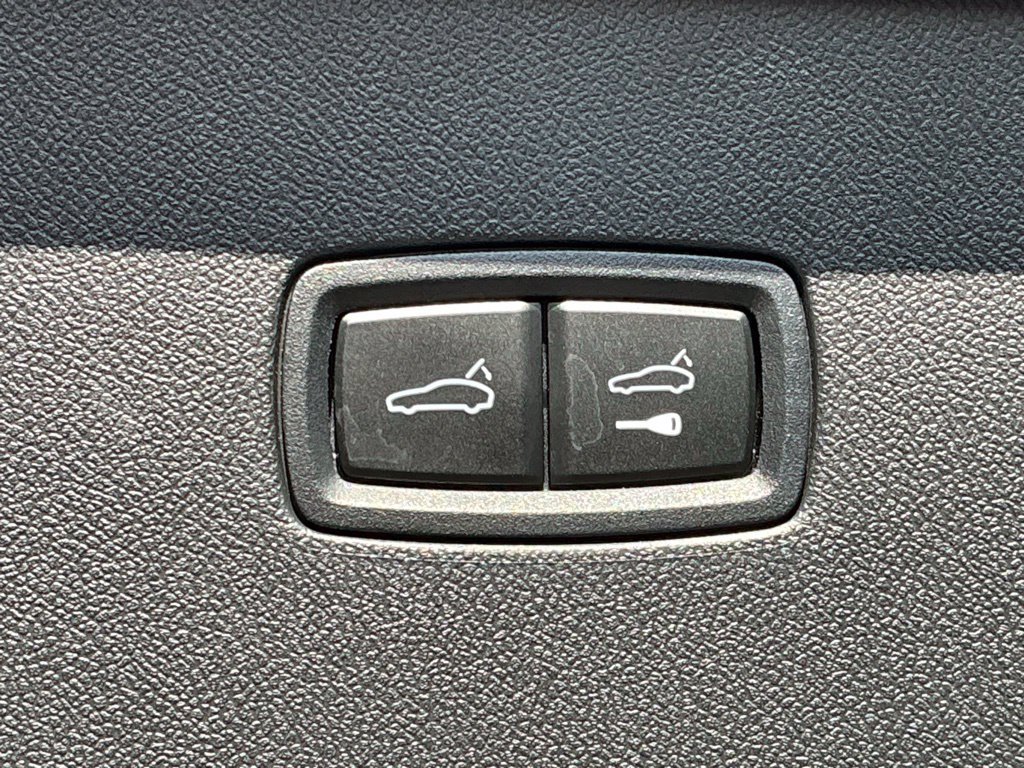 Used 2026 Porsche Cayenne Coupe AWD/4WD image 21