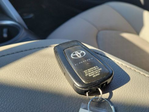 Used 2023 Toyota Camry XSE FWD image 31