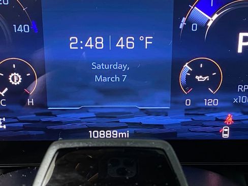 Used 2026 Chevrolet Suburban High Country image 18