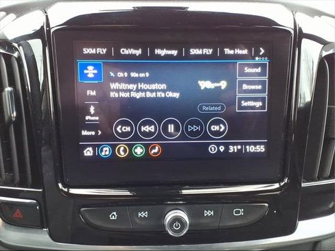 Used 2023 Chevrolet Traverse LT image 17