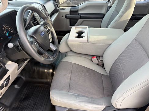 Used 2017 Ford F150 XL w/ Equipment Group 101A Mid RWD image 12