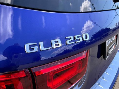 Used 2020 Mercedes-Benz GLB 250 4MATIC image 10