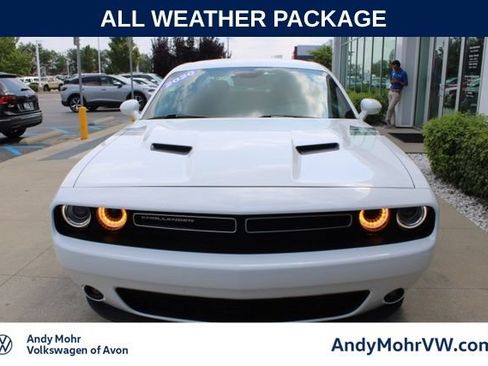 Used 2020 Dodge Challenger SXT w/ Driver Convenience Group AWD/4WD image 2