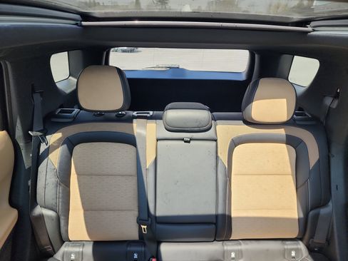 Certified 2025 Chevrolet Equinox ACTIV w/ Safety and Technology Package image 24