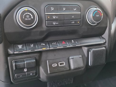 Used 2024 Chevrolet Silverado 2500 Custom w/ Custom Value Package AWD/4WD image 21