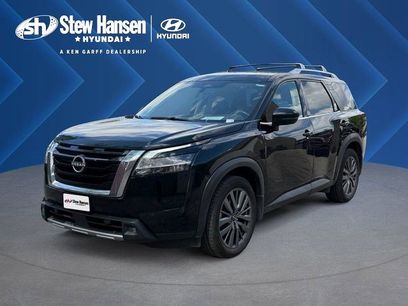 Used 2022 Nissan Pathfinder SL w/ SL Premium Package