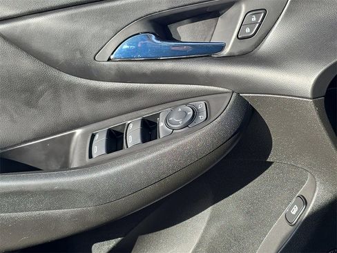 Used 2017 Chevrolet Volt LT image 29