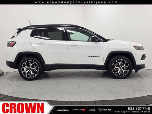 Used 2025 Jeep Compass Limited AWD/4WD image 8