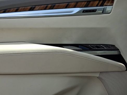 Used 2025 Cadillac Escalade Sport Platinum AWD/4WD image 21