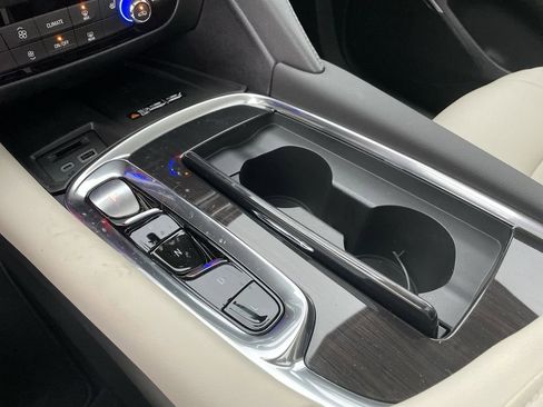 Used 2023 Buick Enclave Essence w/ Experience Buick Package image 16