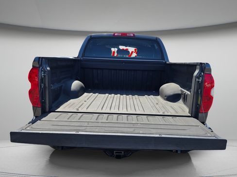 Used 2017 Toyota Tundra SR5 w/ TRD Off Road Package AWD/4WD image 19