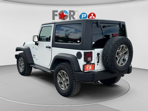 Used 2017 Jeep Wrangler Sport w/ Quick Order Package 24S AWD/4WD image 3