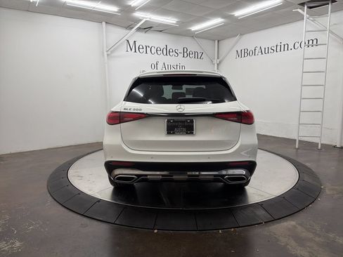 Used 2026 Mercedes-Benz GLC 300 image 6