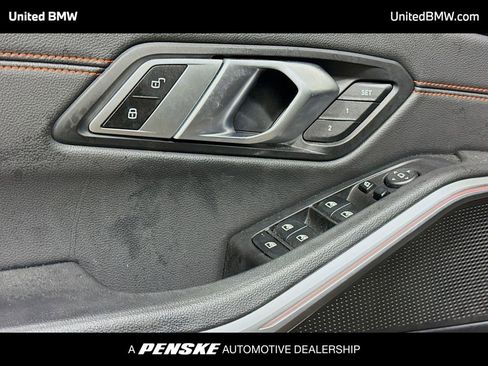 Used 2019 BMW 330i Sedan w/ Premium Package image 3