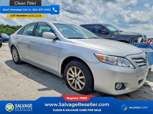 Used 2011 Toyota Camry XLE w/ SE/XLE Extra-Value Pkg FWD image 5