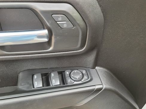 Used 2024 Chevrolet Silverado 2500 Custom w/ Custom Value Package image 22