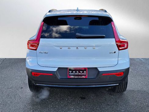 New 2026 Volvo XC40 B5 Plus w/ Protection Package Premier image 4