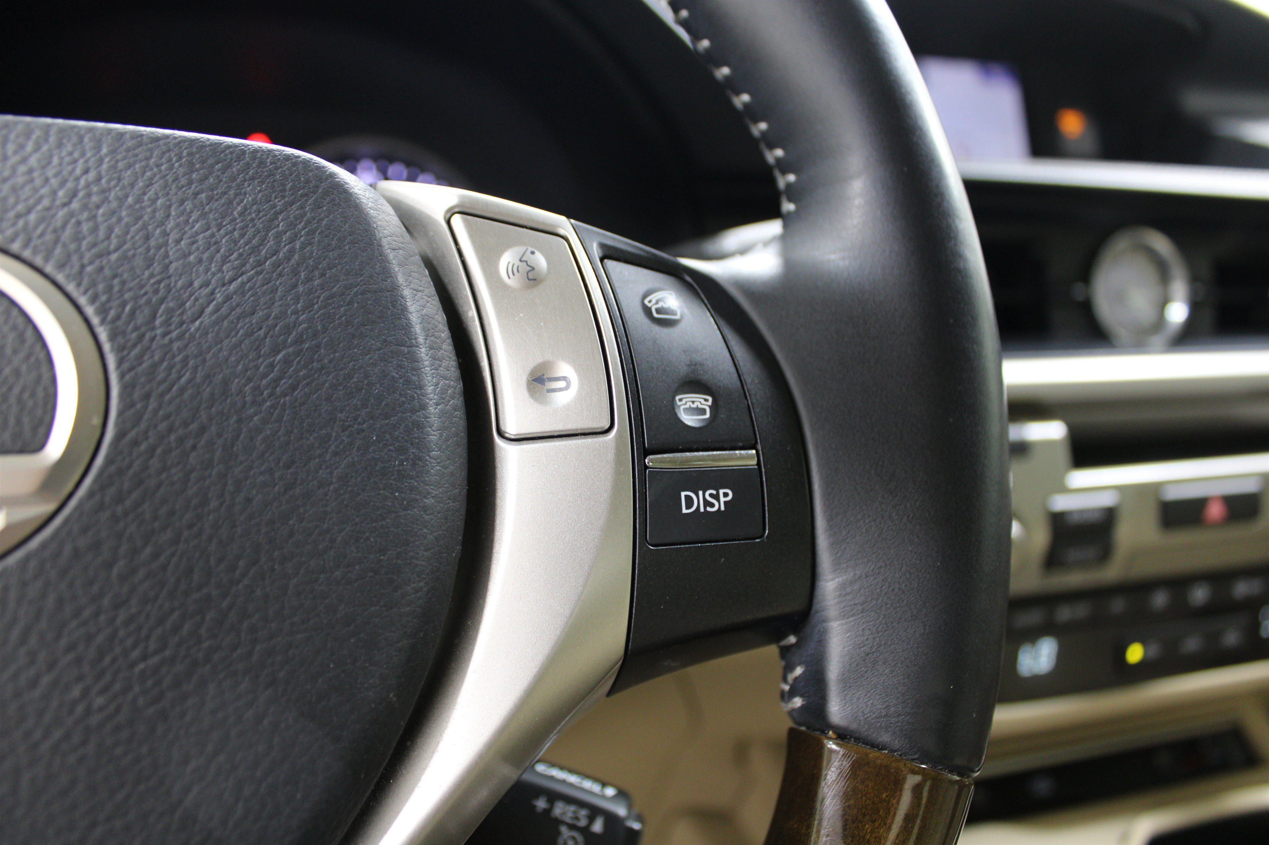 Used 2015 Lexus ES 350 w/ Luxury Package FWD image 20