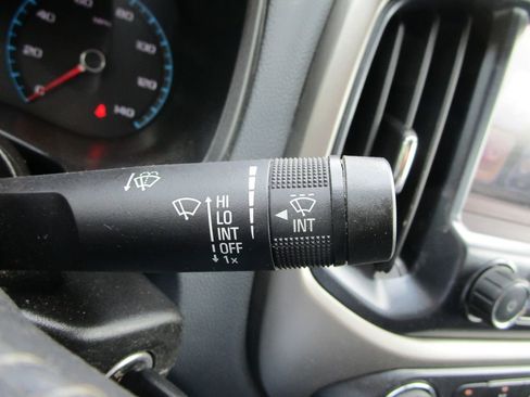 Used 2017 Chevrolet Colorado Z71 image 30